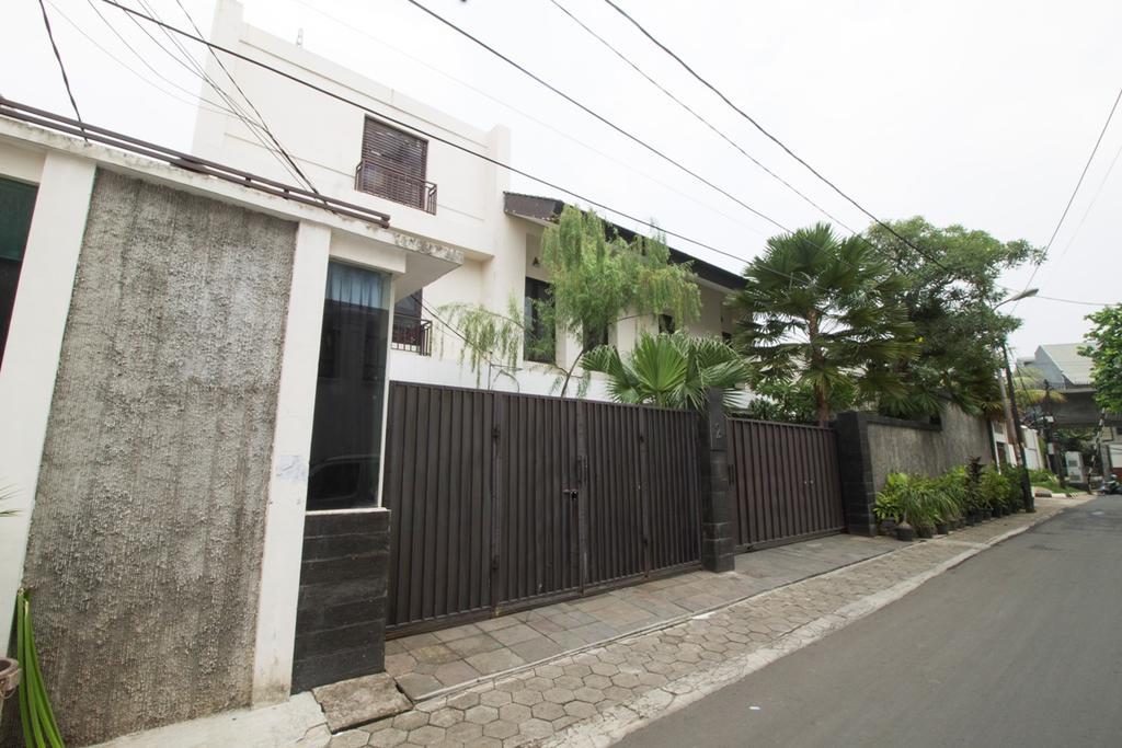 Reddoorz Near Taman Puring Hotel จาการ์ตา ภายนอก รูปภาพ