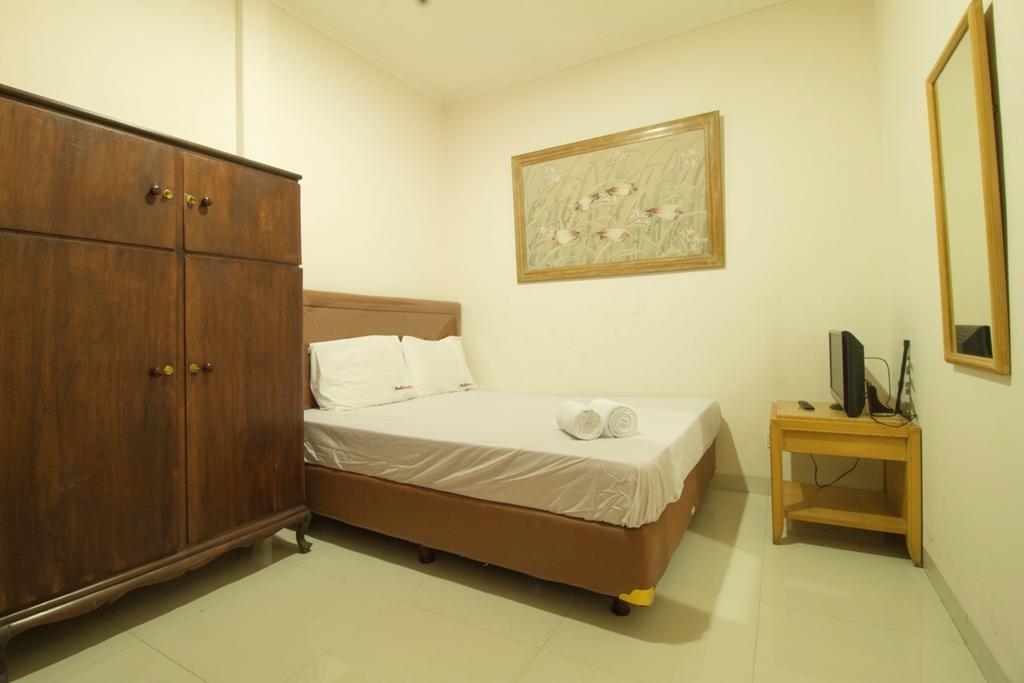 Reddoorz Near Taman Puring Hotel จาการ์ตา ภายนอก รูปภาพ