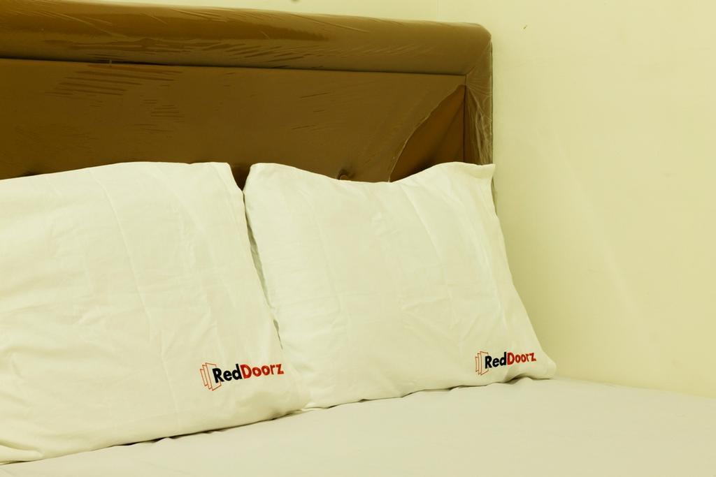 Reddoorz Near Taman Puring Hotel จาการ์ตา ภายนอก รูปภาพ