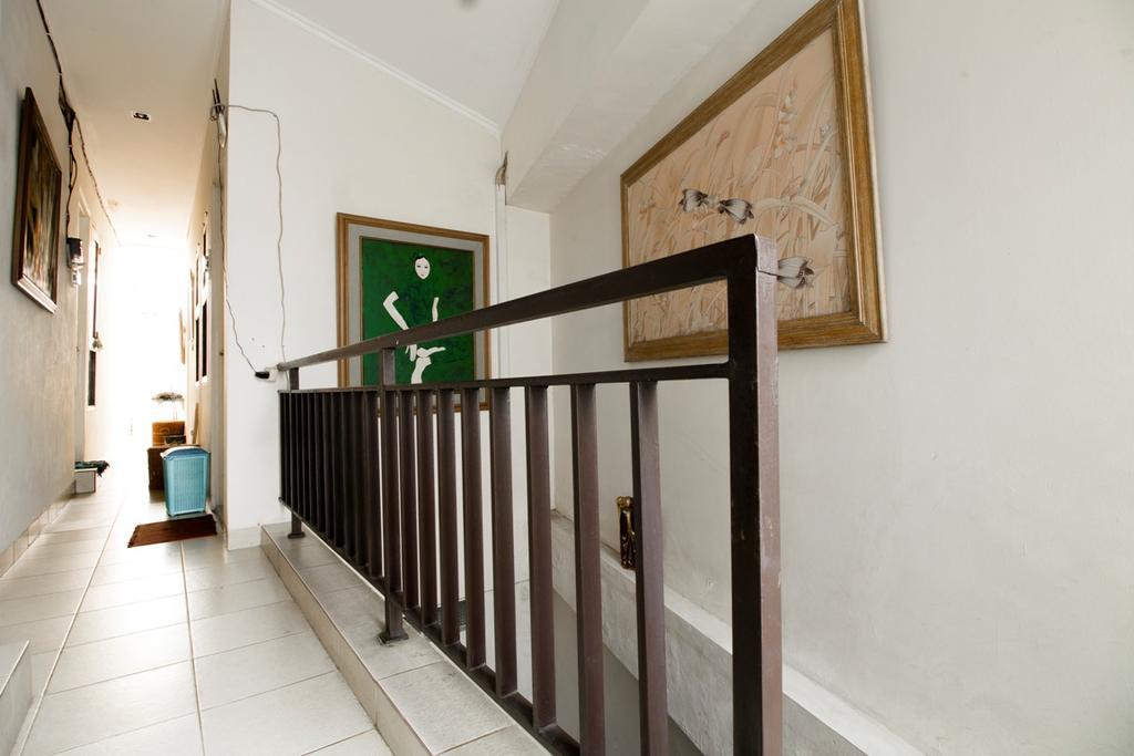 Reddoorz Near Taman Puring Hotel จาการ์ตา ภายนอก รูปภาพ