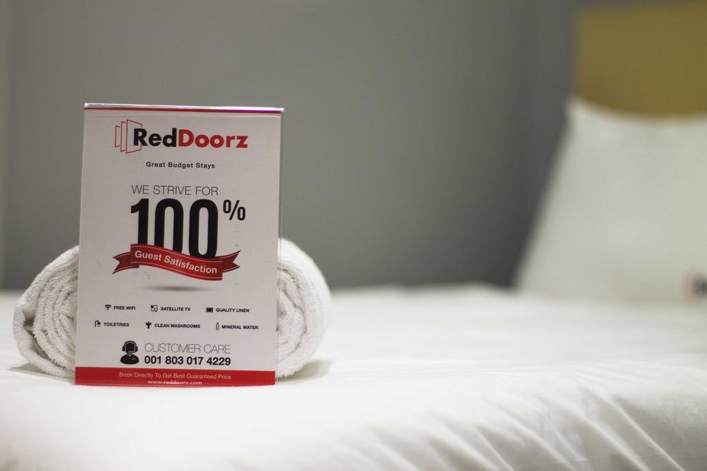 Reddoorz Near Taman Puring Hotel จาการ์ตา ภายนอก รูปภาพ